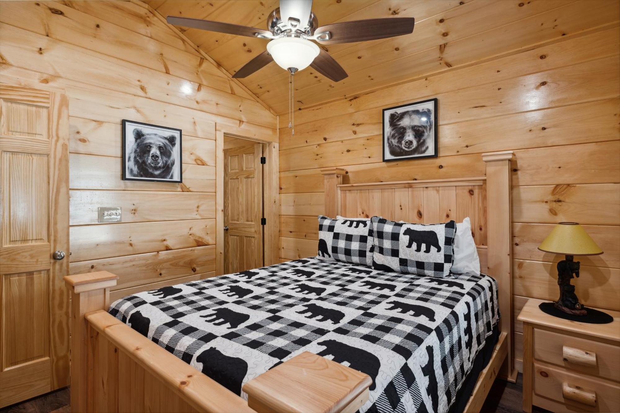 The 3 Bears Is A Newly Built 3 Bedroom Cabin Only 3 Minutes From The Parkway! Піджен-Фордж Екстер'єр фото